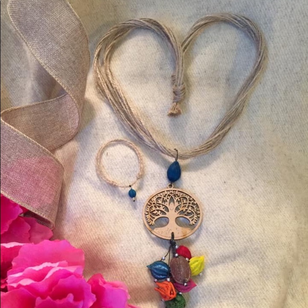 Handmade boho necklaces - Picture 4 of 5
